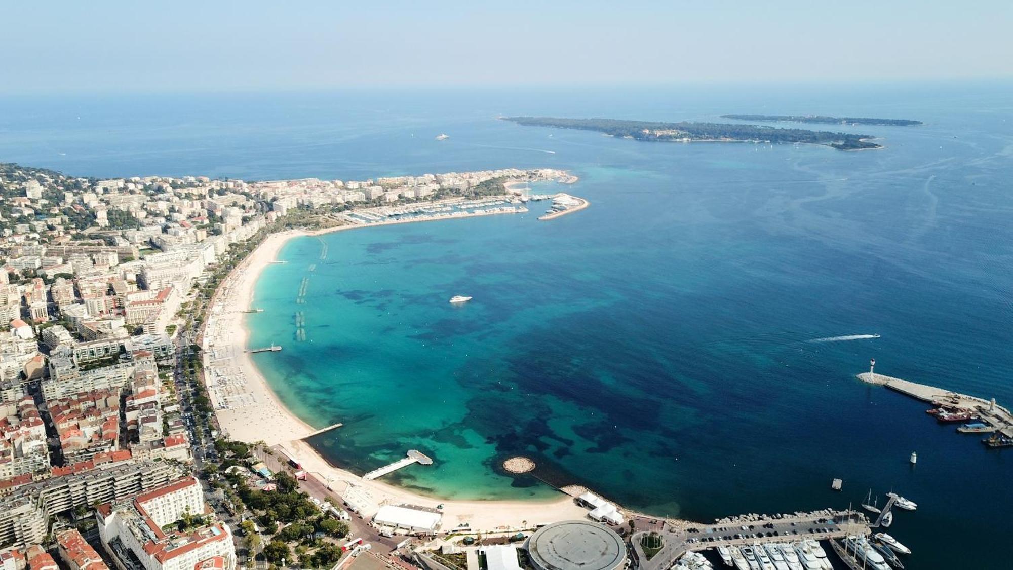 Idéal Séjour - Hôtel de Charme et Atypique Cannes Exterior foto