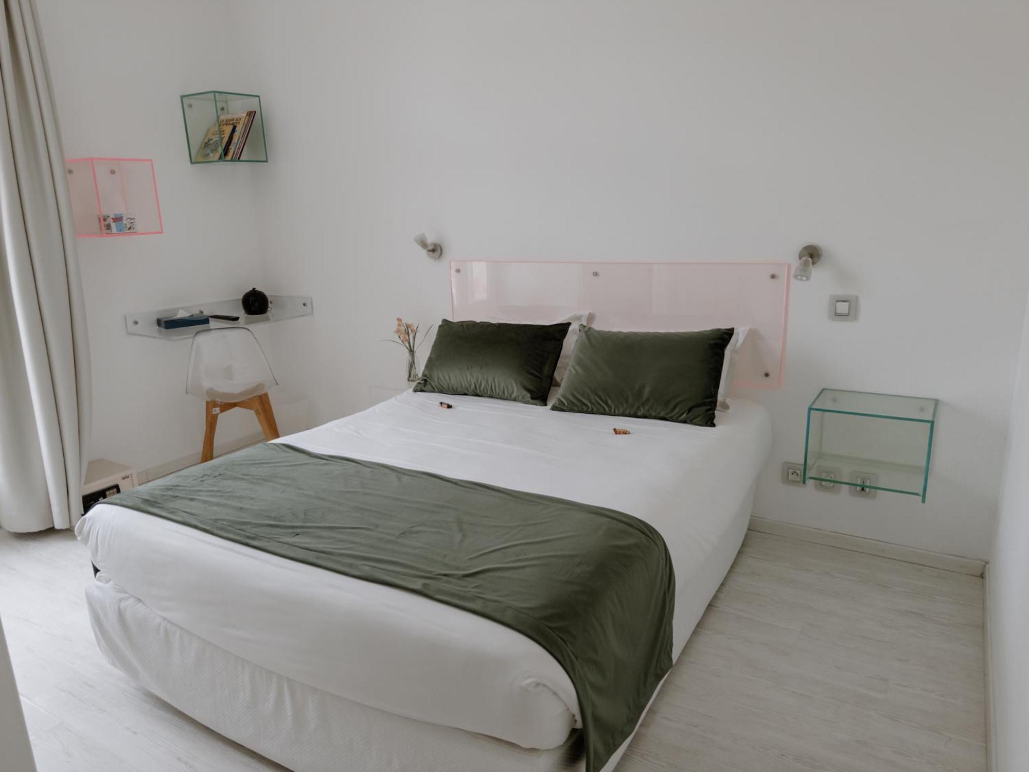 Idéal Séjour - Hôtel de Charme et Atypique Cannes Exterior foto