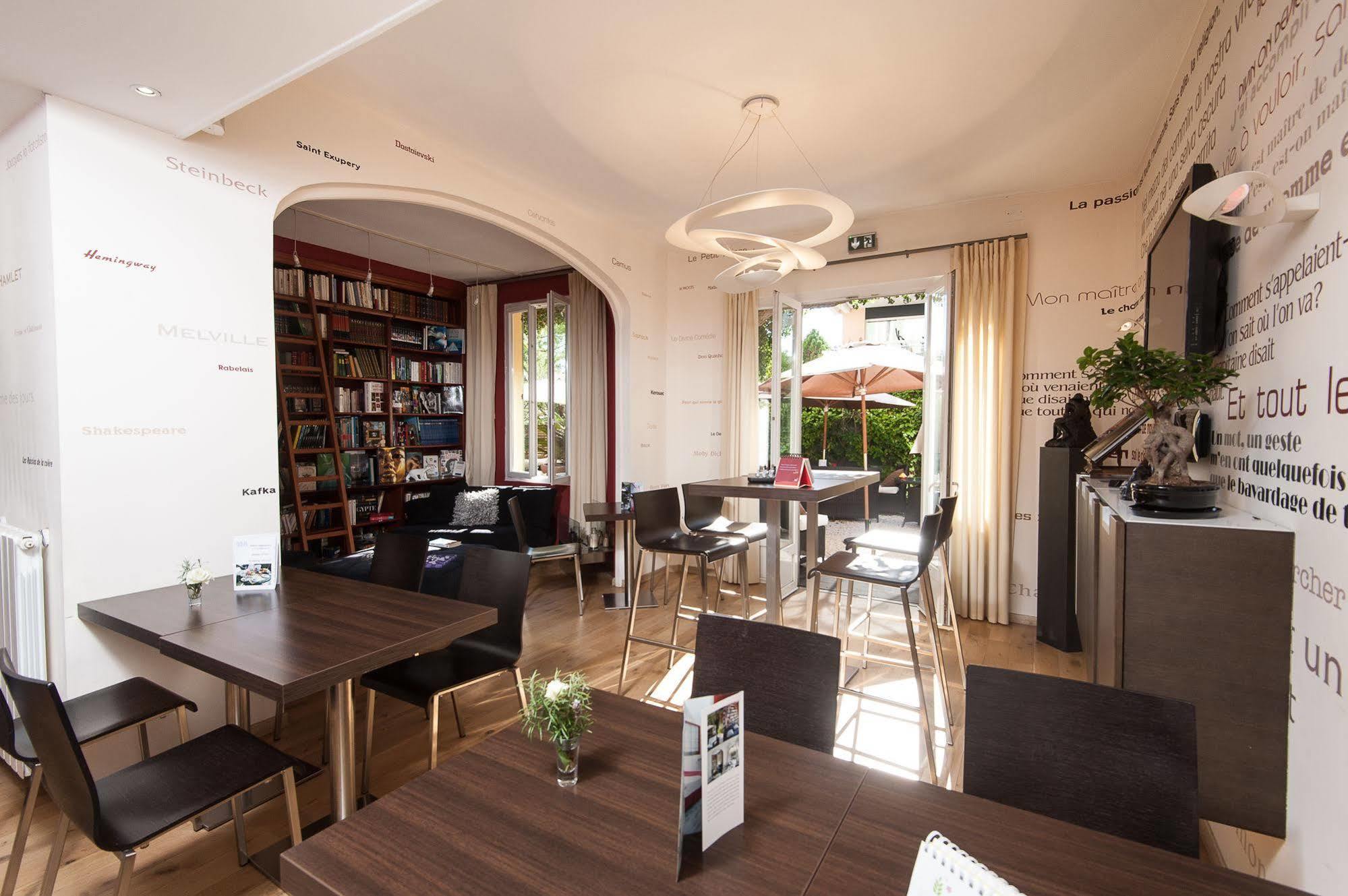 Idéal Séjour - Hôtel de Charme et Atypique Cannes Exterior foto